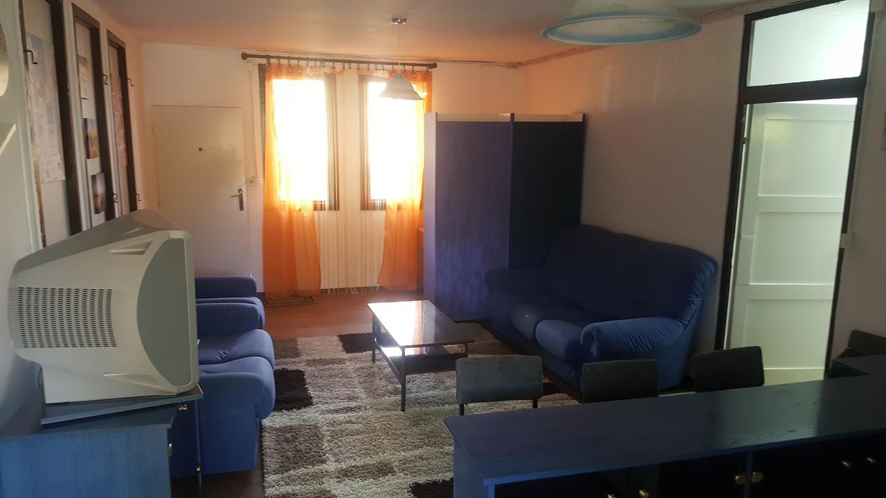 Hostel Belgrade Shungit Dragana Jeftica Br 10 Esterno foto